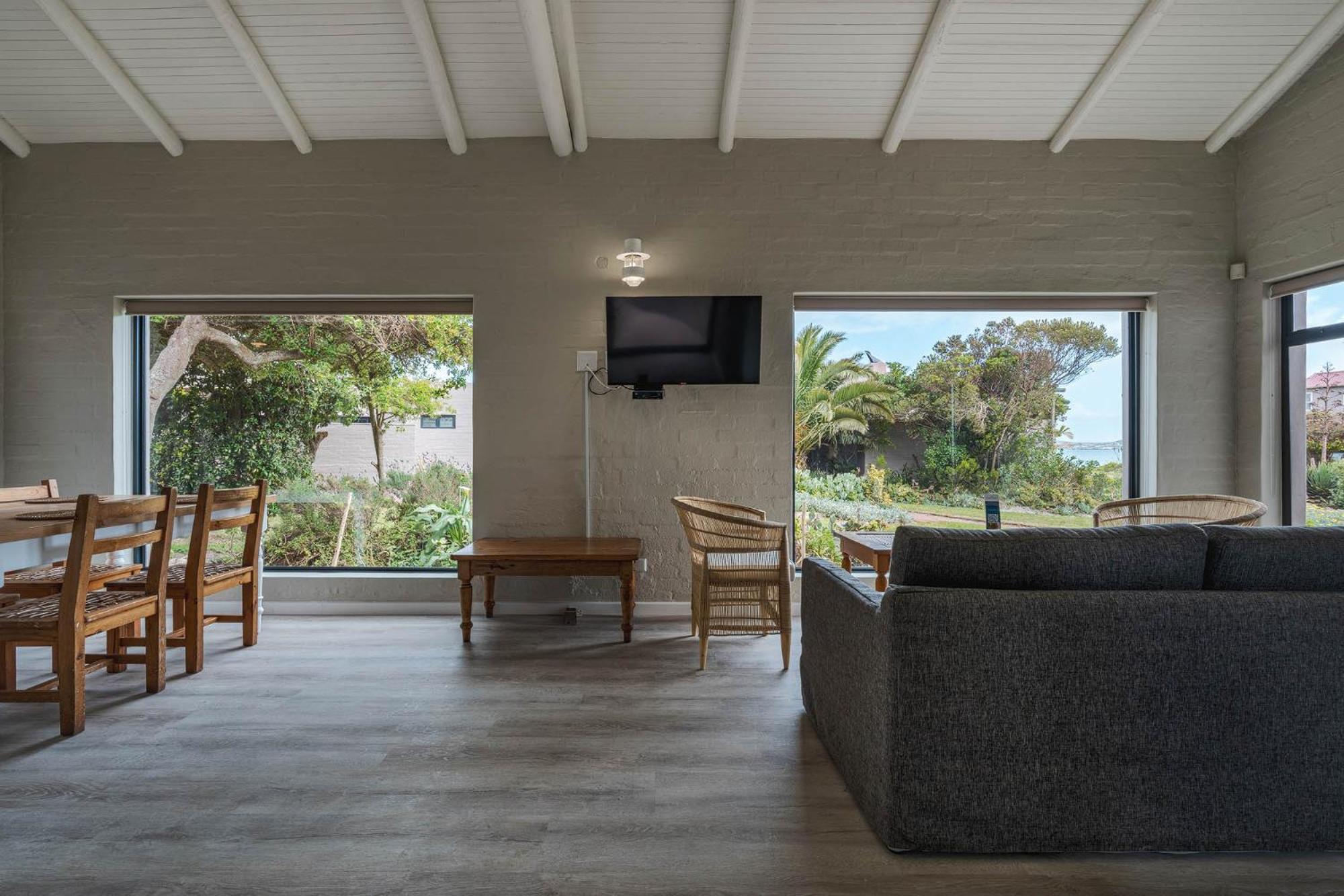 Blue Bay Lodge Saldanha Bay ภายนอก รูปภาพ