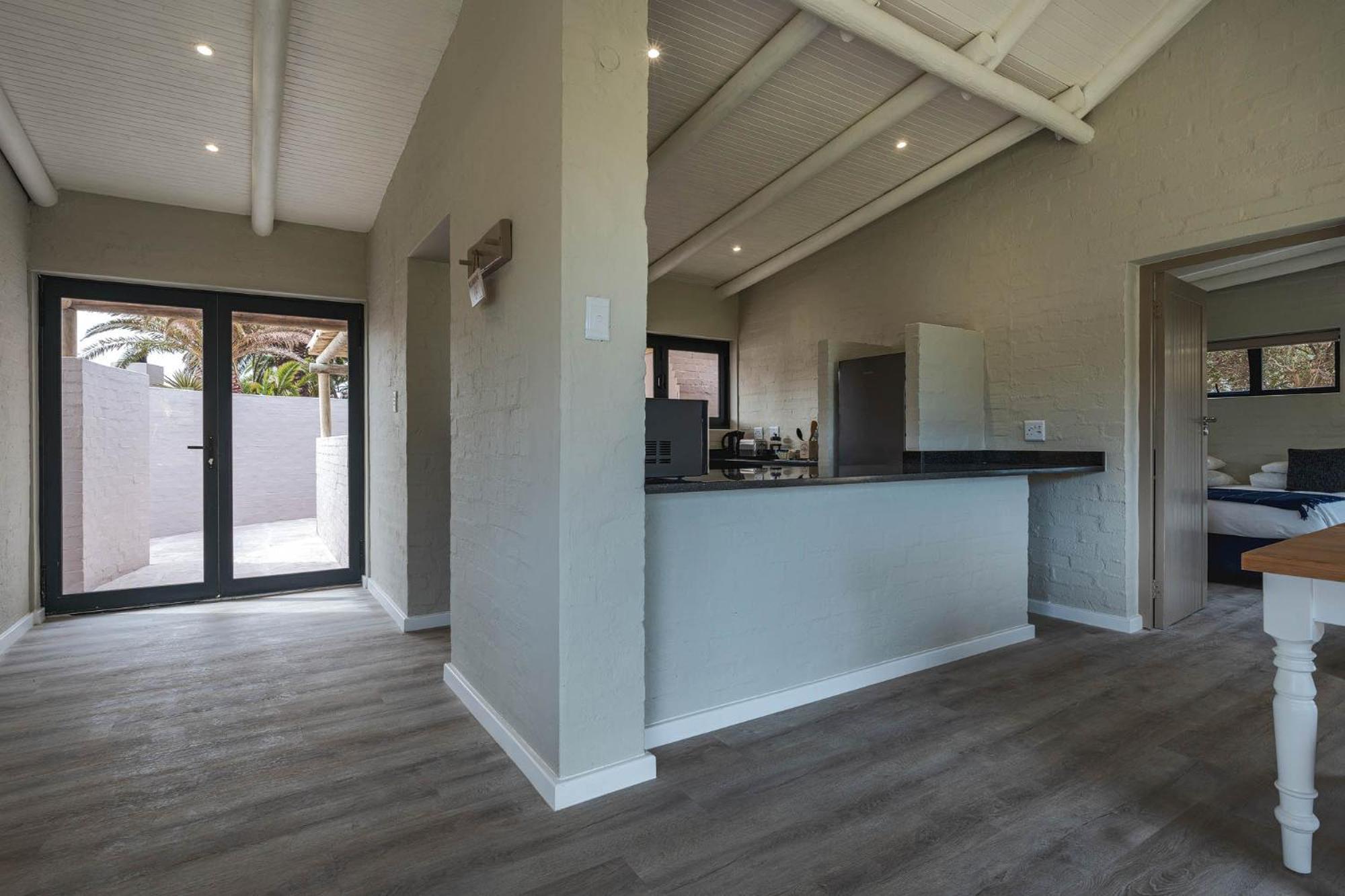 Blue Bay Lodge Saldanha Bay ภายนอก รูปภาพ