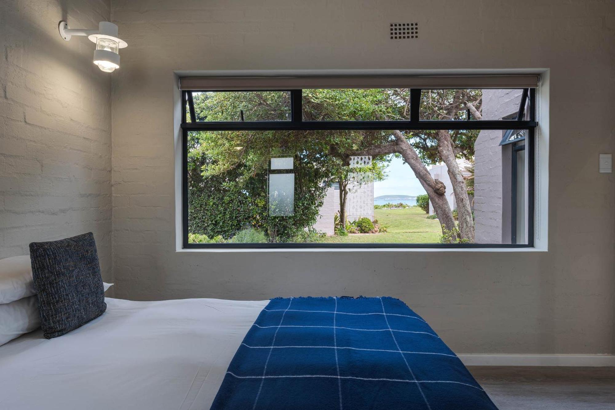 Blue Bay Lodge Saldanha Bay ภายนอก รูปภาพ