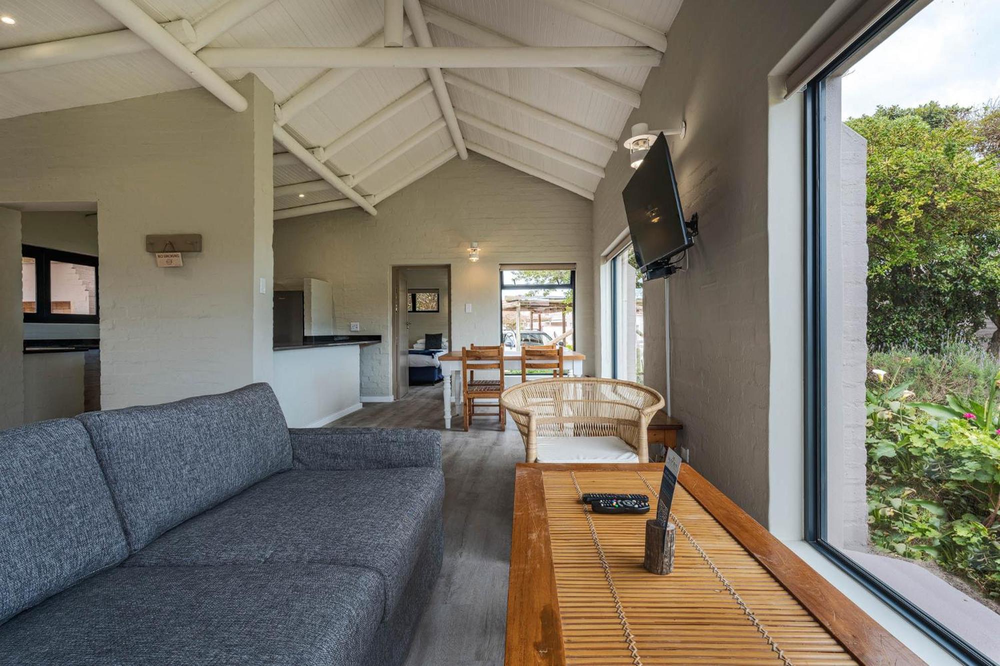 Blue Bay Lodge Saldanha Bay ภายนอก รูปภาพ